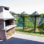 Vineyard Stepan בית נופש *